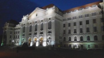 Predivna glavna zgrada Sveučilišta u Debrecinu