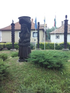U Tokaju sam naišla na ove neobične kipove, i ispalo da su plod mađarsko-litvanskog prijateljstva
